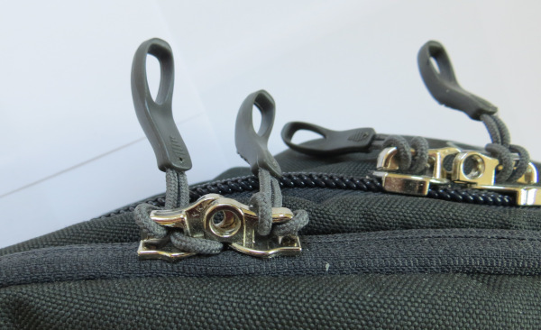 Lockable Zippers on Backpack